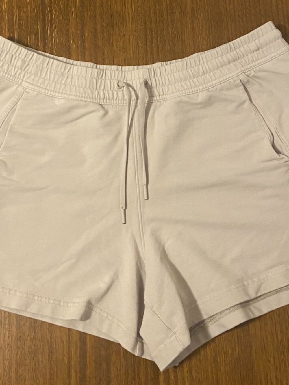 Athleta Cream Drawstring Shorts (Large) Great shape $20